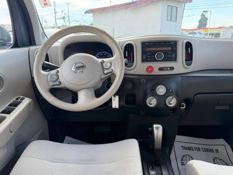 2011 Nissan cube