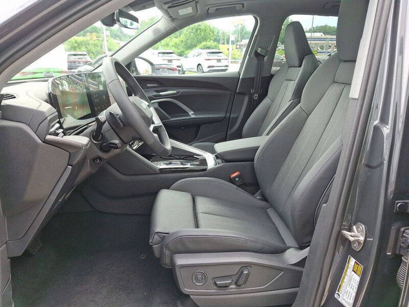 2025 Audi Q5 quattro Premium Plus TFSI