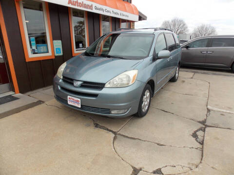 2005 Toyota Sienna for sale at Autoland in Cedar Rapids IA