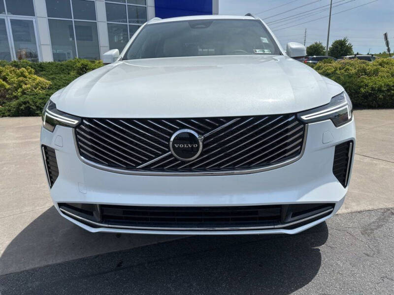 2026 Volvo XC90 B5 Core