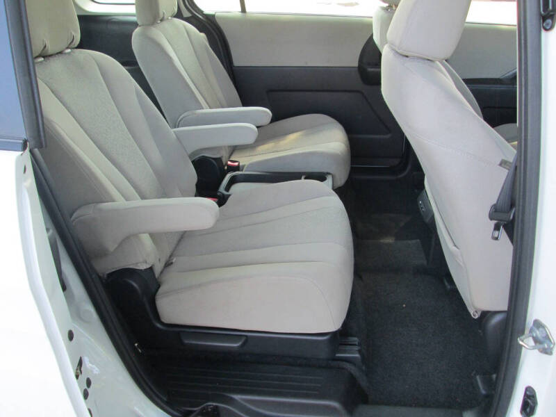 2012 Mazda MAZDA5 Touring