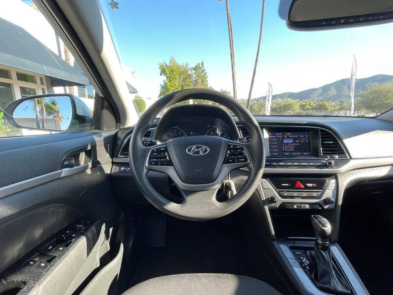 2018 Hyundai Elantra