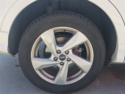 2021 Audi Q3 quattro Premium 40 TFSI