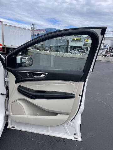 2016 Ford Edge Titanium