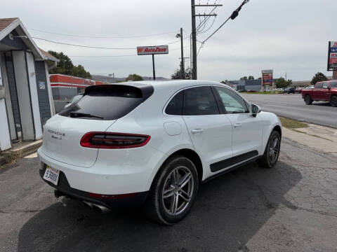 2017 Porsche Macan S