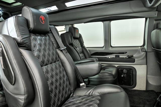 2025 GMC Savana 2500