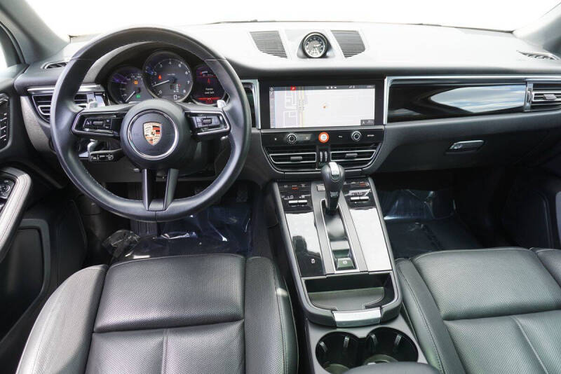2023 Porsche Macan