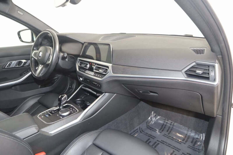 2022 BMW 3 Series 330i xDrive