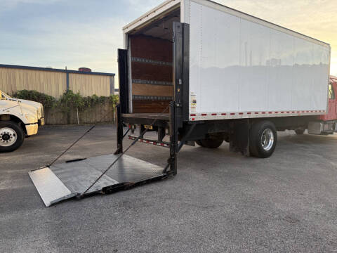 2017 Freightliner M2 106