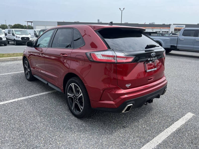 2021 Ford Edge ST