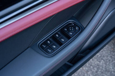 2026 Porsche Panamera 4