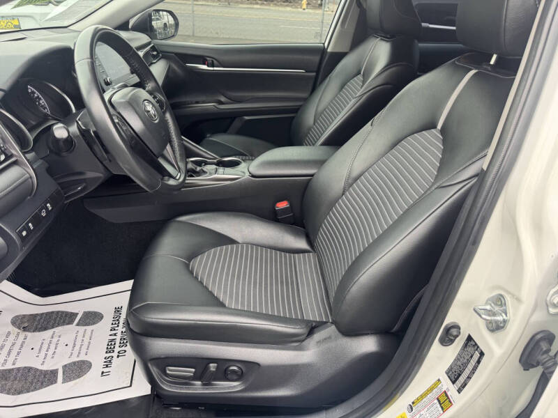 2024 Toyota Camry SE Nightshade