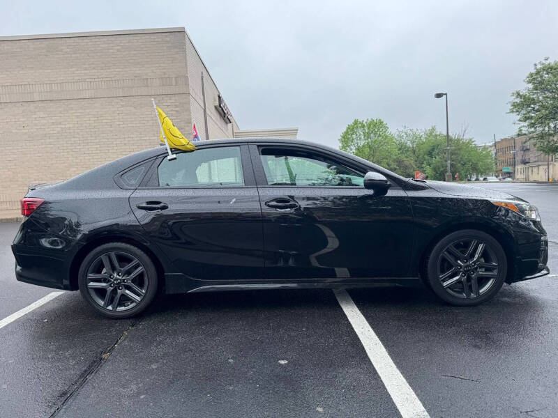 2021 Kia Forte GT Line