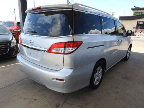 2017 Nissan Quest SV