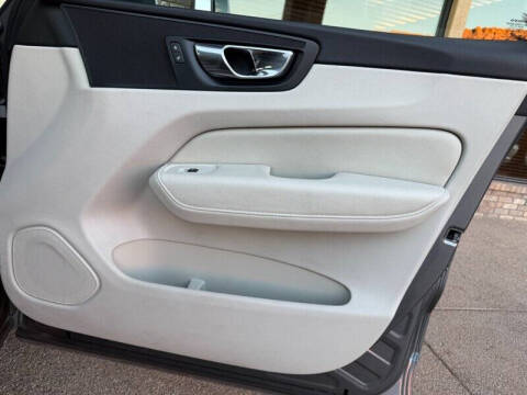 2020 Volvo XC60 T6 Momentum