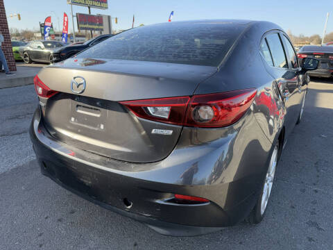 2017 Mazda MAZDA3 Touring