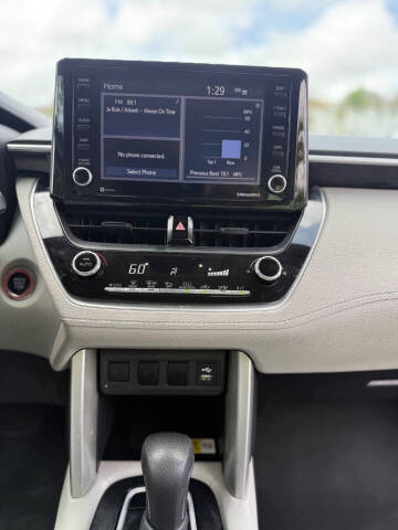 2022 Toyota Corolla Cross LE
