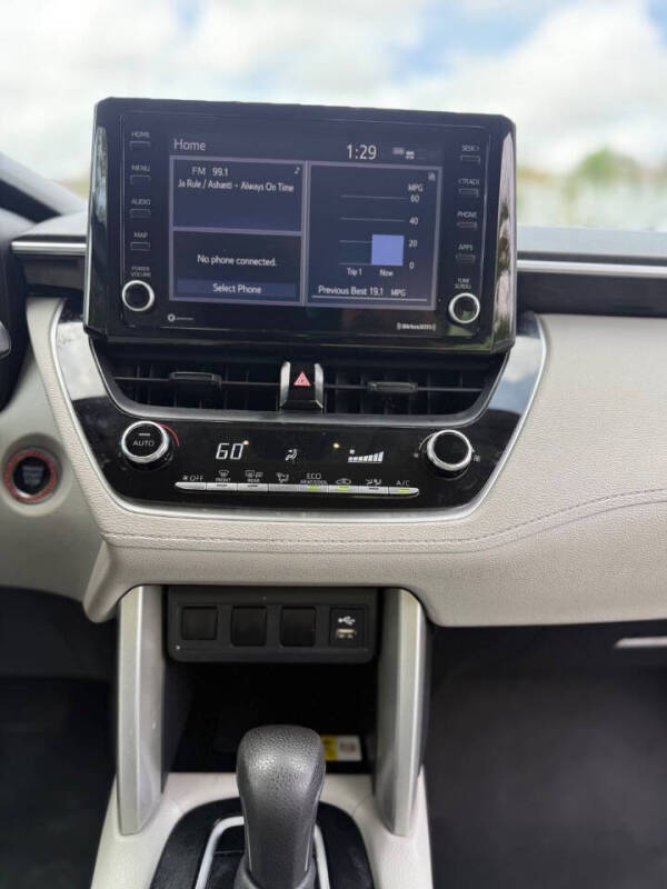 2022 Toyota Corolla Cross LE