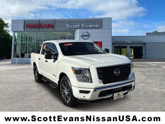 2024 Nissan Titan SV