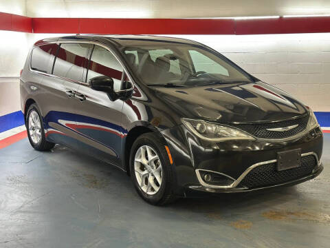 2018 Chrysler Pacifica Touring Plus