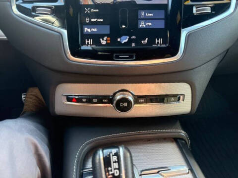 2019 Volvo XC90 T6 R-Design