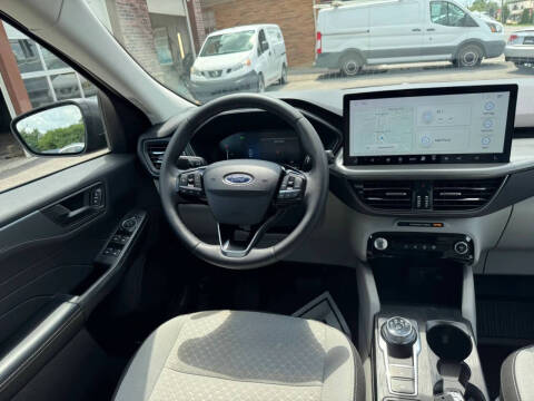 2023 Ford Escape Hybrid Active