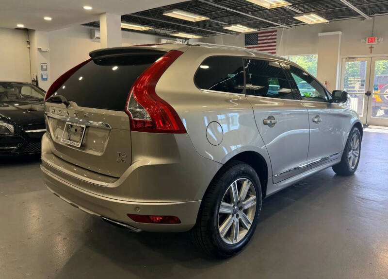 2016 Volvo XC60 T6 Drive-E
