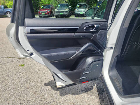2014 Porsche Cayenne Platinum