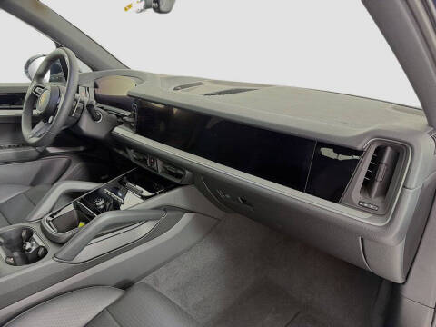 2025 Porsche Cayenne