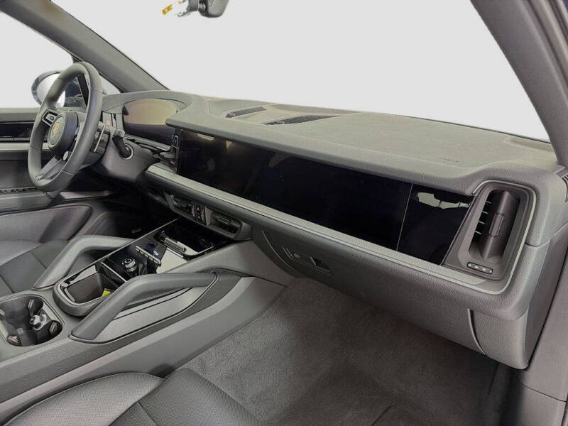 2025 Porsche Cayenne
