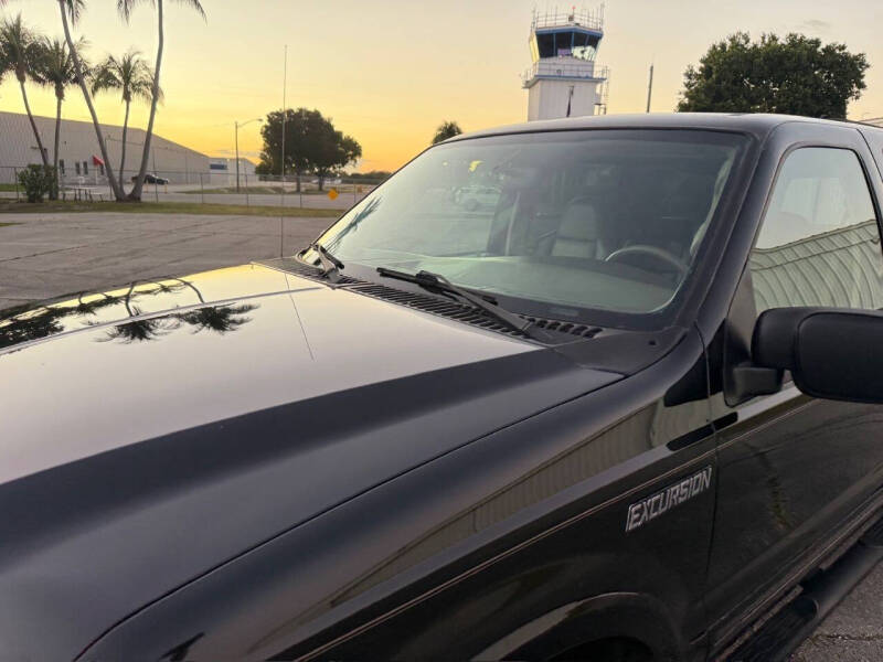 2004 Ford Excursion Eddie Bauer