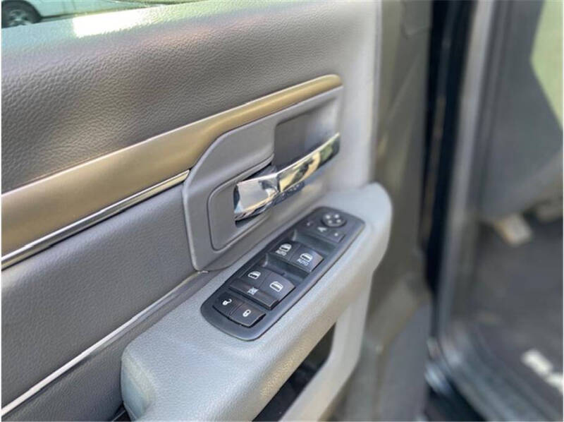 2020 RAM 1500 Classic SLT