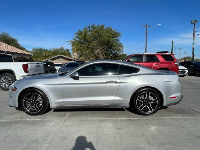 2019 Ford Mustang EcoBoost photo 4