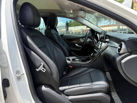2016 Mercedes-Benz C-Class