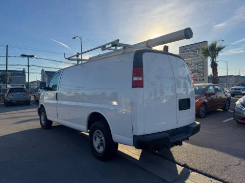 2018 Chevrolet Express 2500