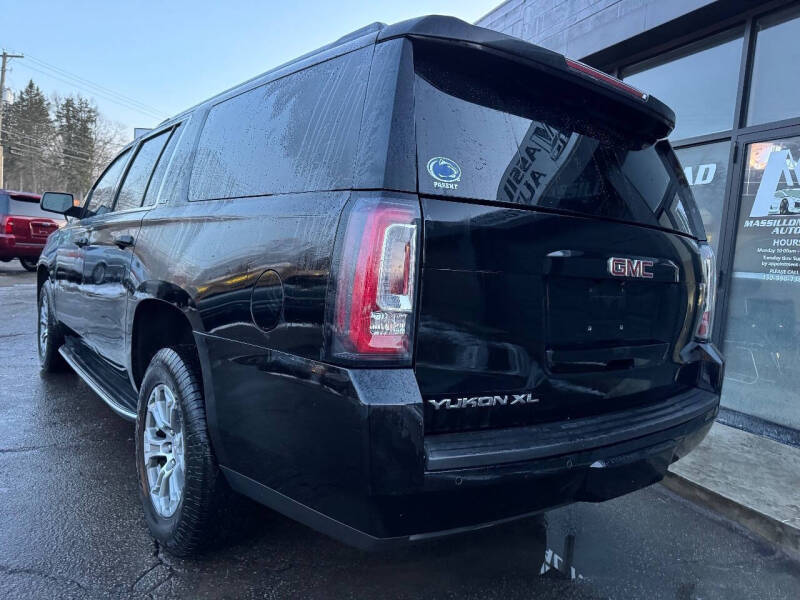 2017 GMC Yukon XL SLT