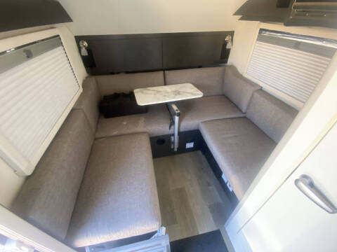 2022 nuCamp RV 320