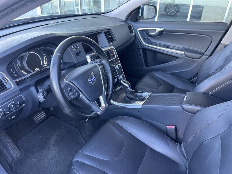 2016 Volvo V60 T5 Drive-E Premier