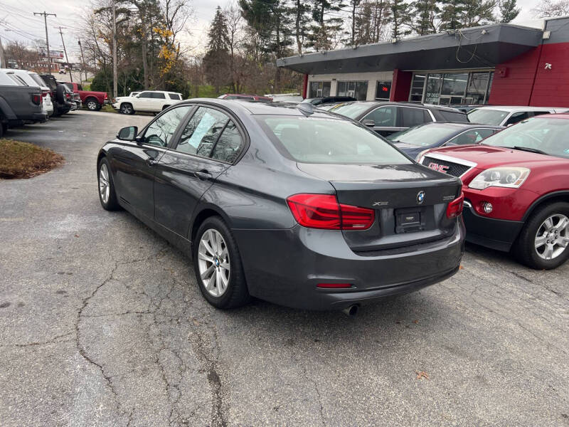 2017 BMW 3 Series 320i photo 5