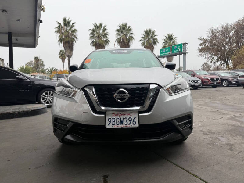 2020 Nissan Kicks S