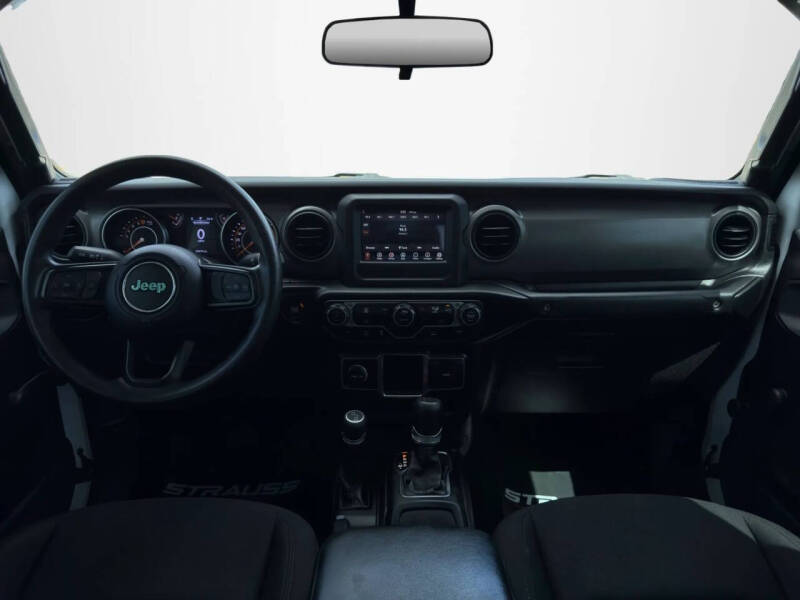 2023 Jeep Gladiator