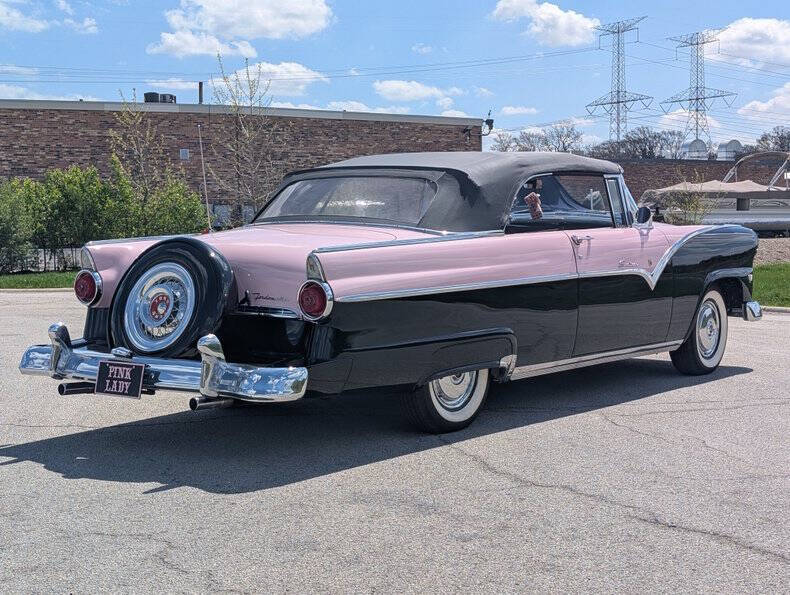 1955 Ford Sunliner