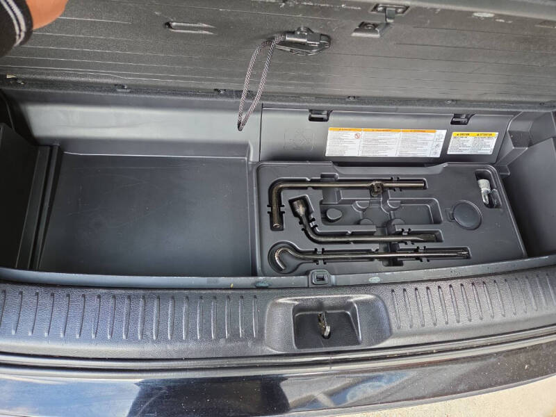 2017 Toyota Highlander LE