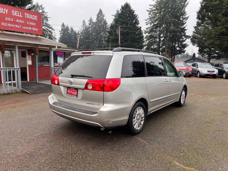 2009 Toyota Sienna XLE