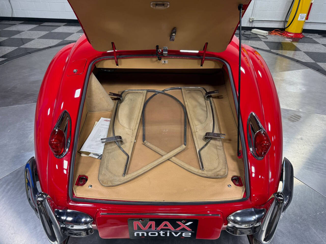 1956 Jaguar XK 140 Roadster 61