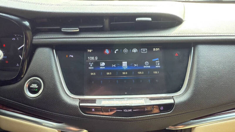 2017 Cadillac XT5 Premium Luxury