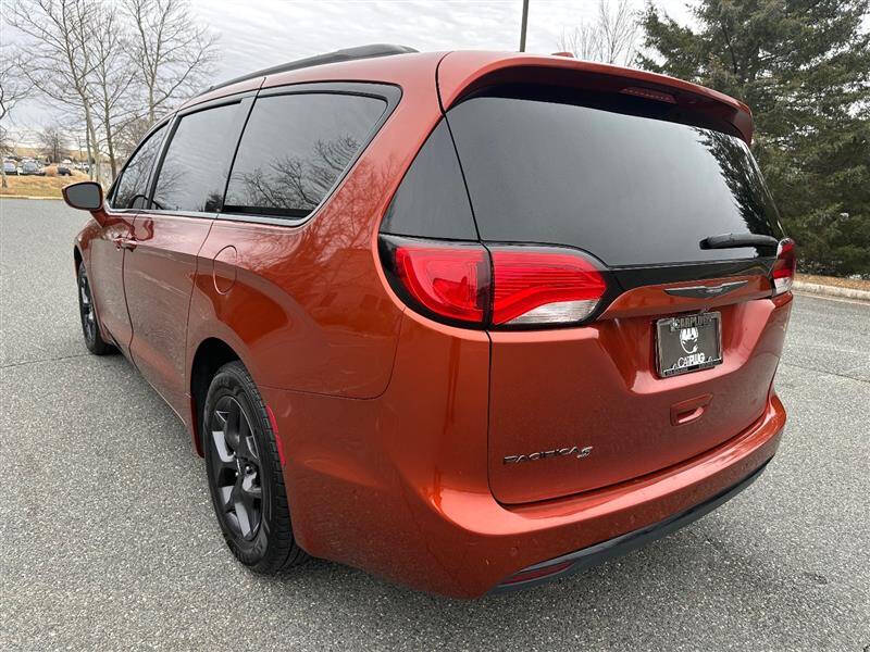 2018 Chrysler Pacifica Touring L Plus