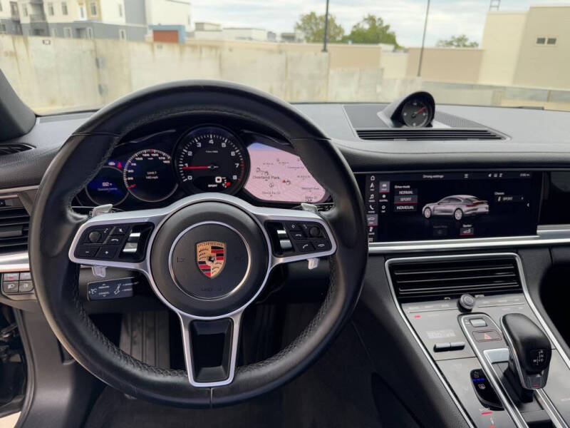 2020 Porsche Panamera 4