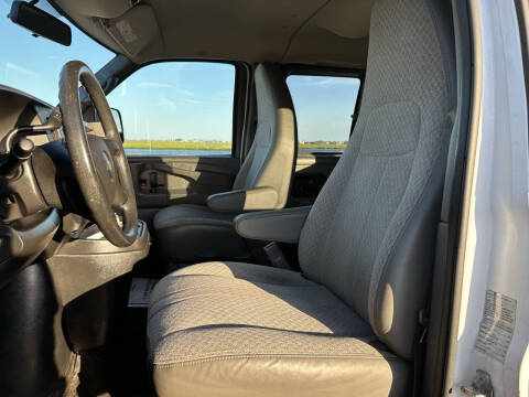 2015 Chevrolet Express LT 3500