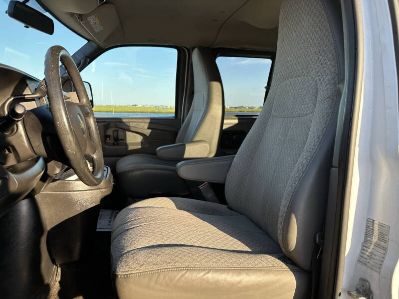 2015 Chevrolet Express LT 3500